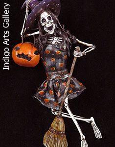 Skeleton Witch - Retablo figure