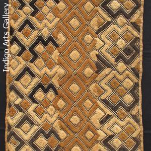 Shoowa "Velvet" Raffia Panel