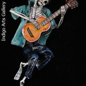 Skeleton Musician - Retablo figure