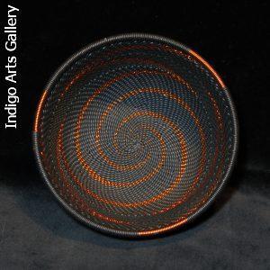 Imbenge - Small Zulu Wire Basket - Black and Copper