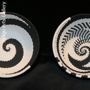 Imbenge - Small Zulu Wire Basket - Black and White