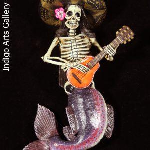 La Sirena Calavera Mariacha - retablo figure