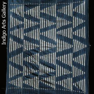 Indigo stitch-resist-dyed strip-weave cotton cloth