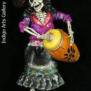 La Calavera Timbalista - retablo figure