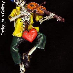 Calavera Violinist - retablo figure