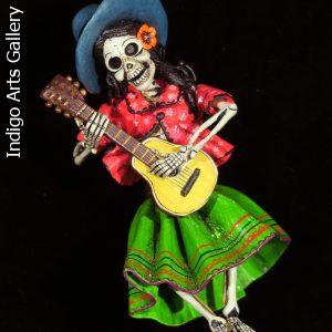 Calavera Musical - retablo figure