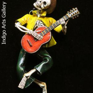 Calavera Guitarist - retablo sculpture