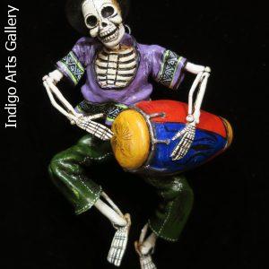 Timbalero de los Muertos - retablo figure